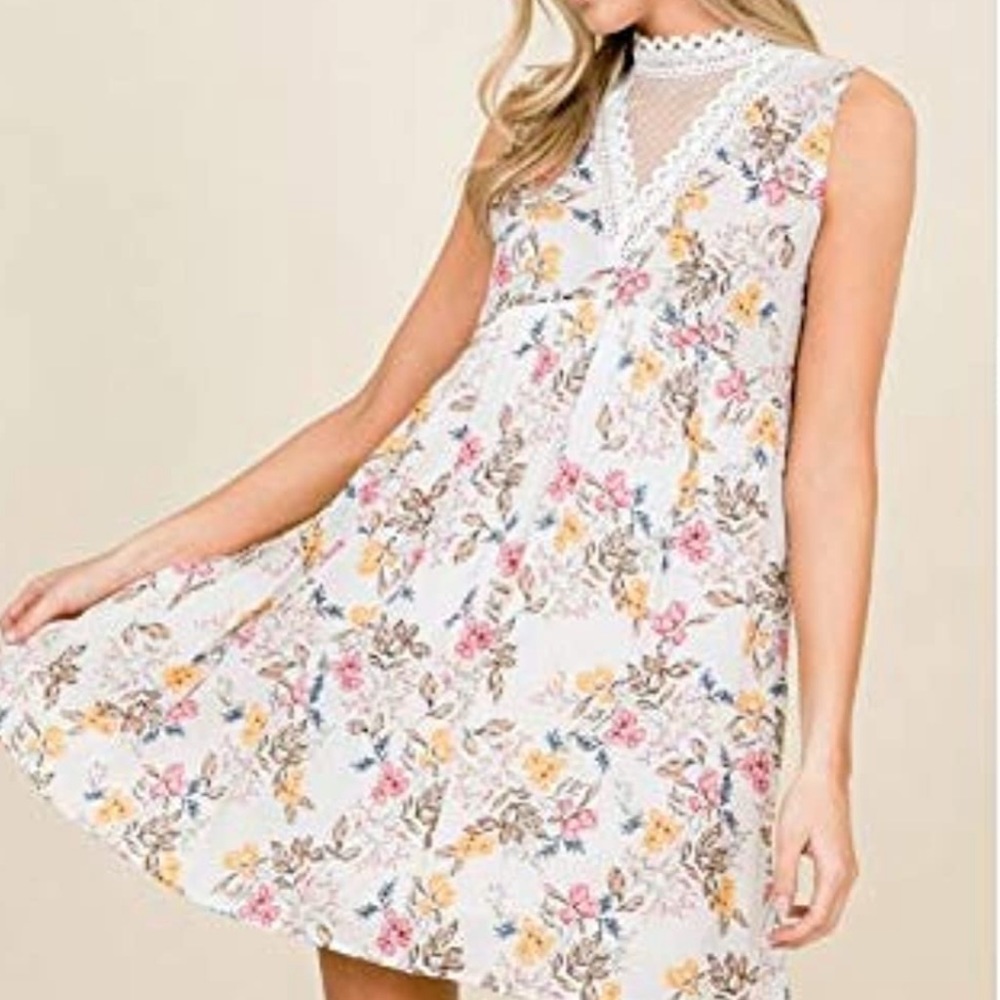 1 left!! Annabelle Floral High Neck Dot Mesh Dress